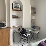 Charmant Studio à Belleville